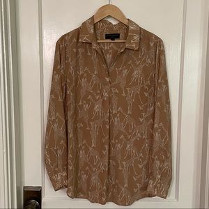 Banana Republic size L giraffe blouse